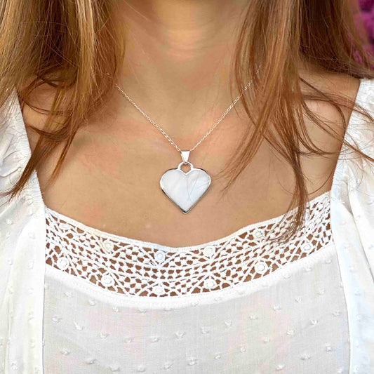 Corazon Blanco White Heart Pendant with Chain